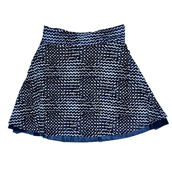 Black White Assymetrical Weird Girl Grunge Whimsigoth High-Low Profile Skirt ♥ - Picture 4 of 6